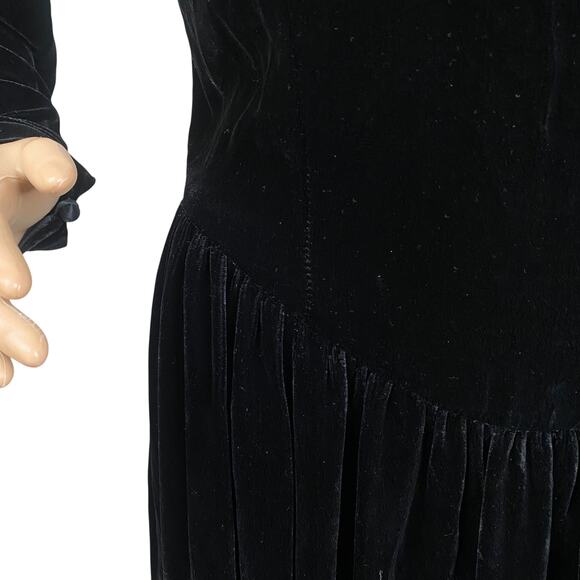 Vtg 80s Joanie Char Black Velvet Basque Waist Gothic Midi Dress SZ 8 - Picture 3 of 10